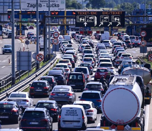 Vožnja u rikverz na naplatnim kućicama u Hrvatskoj može vas koštati do 920 eura