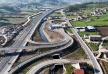 Otvoreno 7 km Koridora Vc kod Tešnja, radovi na još 21 km stoje od marta