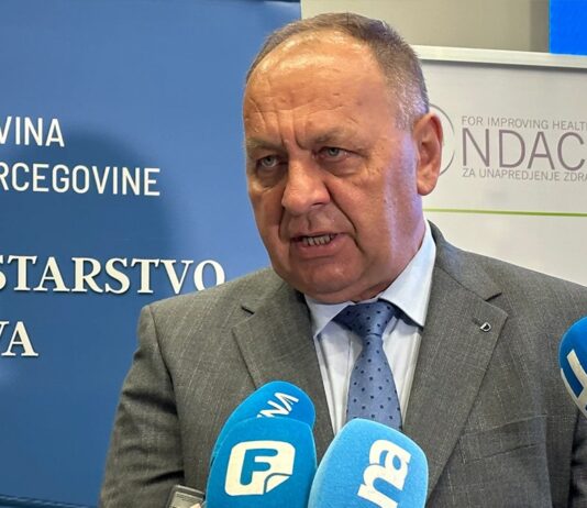 Federalni ministar Nediljko Rimac priveden po nalogu POSKOK-a, oduzet mu službeni telefon