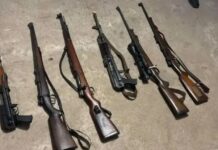 Velika policijska akcija u BiH: Zaplijenjene puške, snajperi, bombe i zolja
