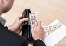 Poslodavci u FBiH i dalje će moći isplaćivati do 300 KM neoporezive pomoći radnicima