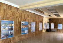 U Domu kulture u Srebreniku postavljena izložba posvećena ratnim dešavanjima i genocidu u Srebrenici