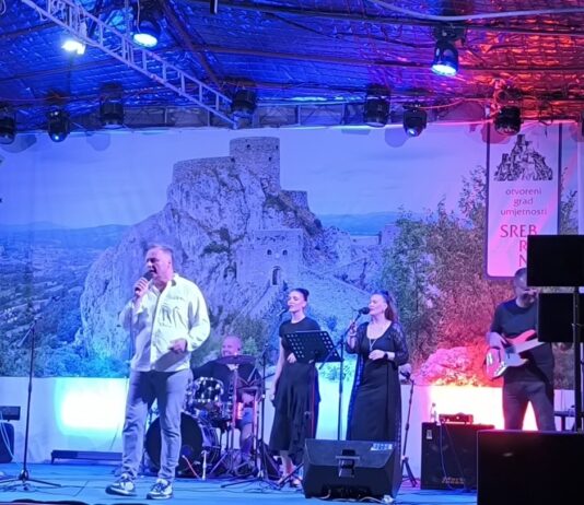 Manifestacija OGUS: Održan koncert Muhameda Fazlagića- Fazle