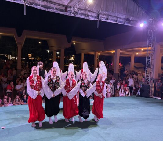 “OGUS 26”: Na Ljetnoj pozornici Doma kulture u Srebreniku održana smotra folklora