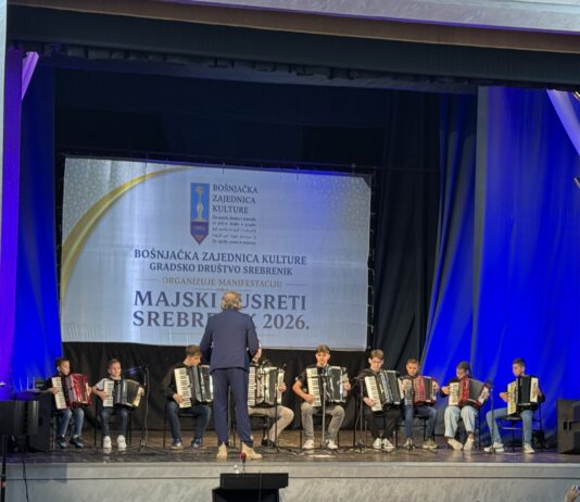 U Srebreniku održana manifestacija Majski susreti Srebrenik 2026