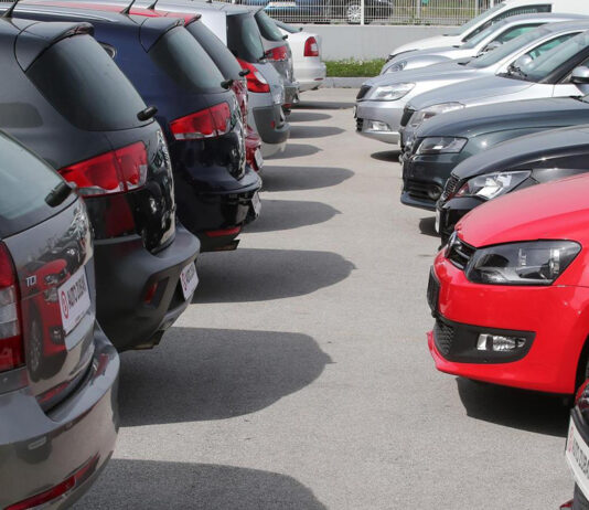 Uvoz automobila u BiH usporio, raste potražnja za električnim i hibridnim vozilima