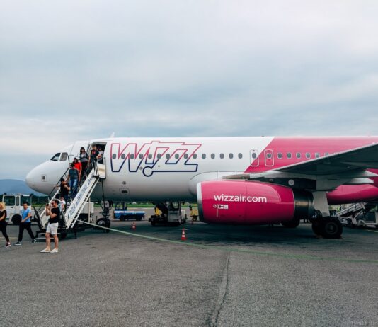 Dijaspora napunila avione: Tuzlanski aerodrom zabilježio najbolji mjesec u historiji