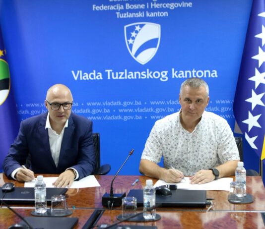 Ministar Omerović: Zaposlenicima u obrazovanju dodatno povećane plate