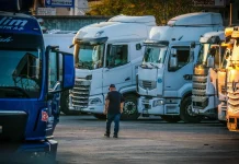 NEMA ODMORA U KABINI: Od danas važe nova pravila za vozače, a onima koji ih ne budu poštovali prijete visoke kazne!