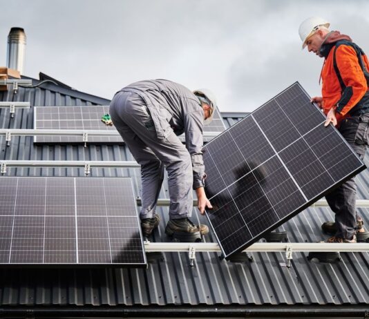 Do 7.000 KM bespovratnih sredstava za solarne elektrane na porodičnim kućama